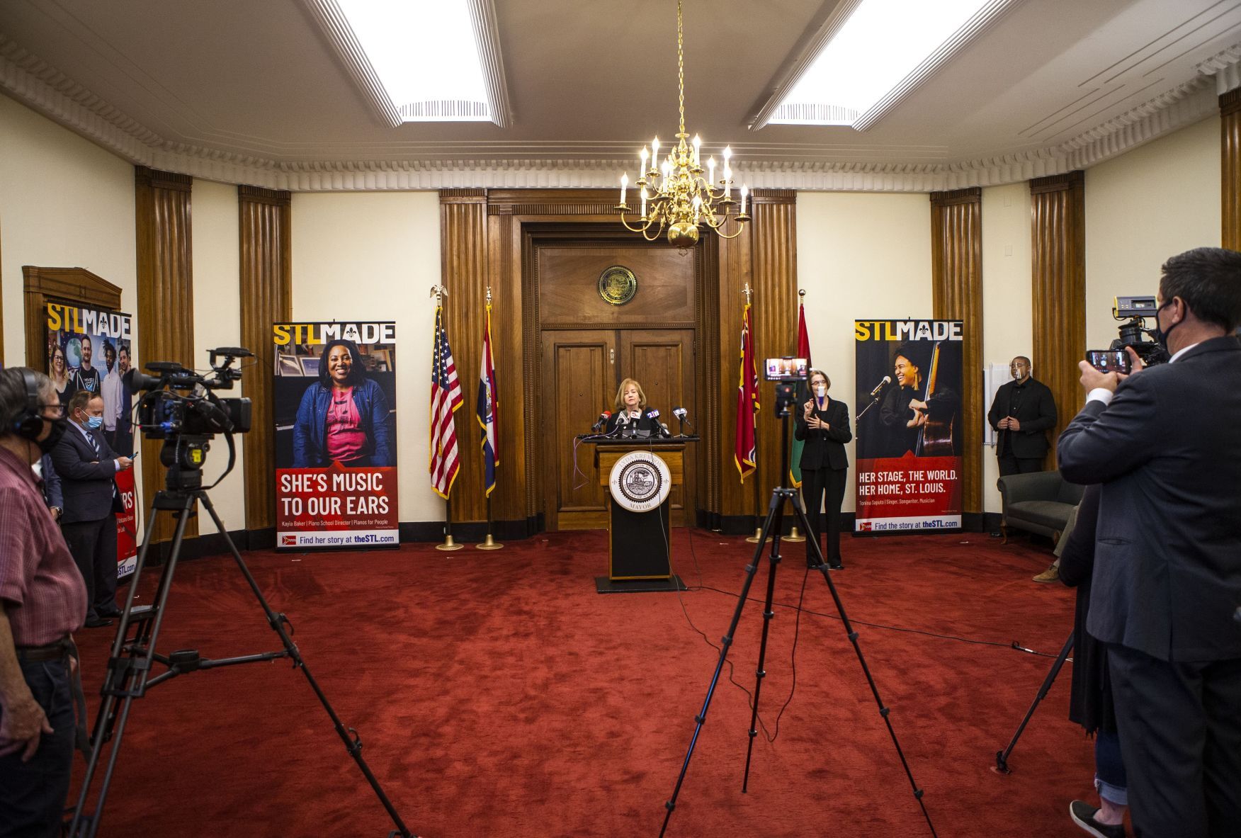 Mayor Krewson announces retirement